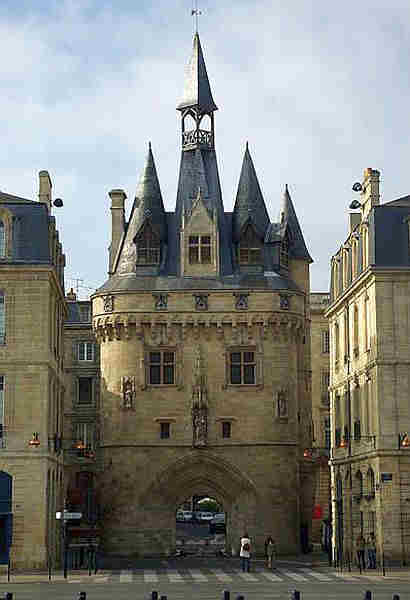 Porte Cailhau &agrave; Bordeaux