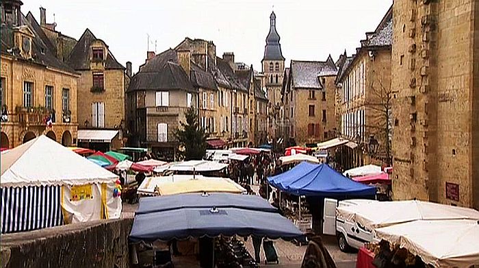 march&eacute; de Sarlat