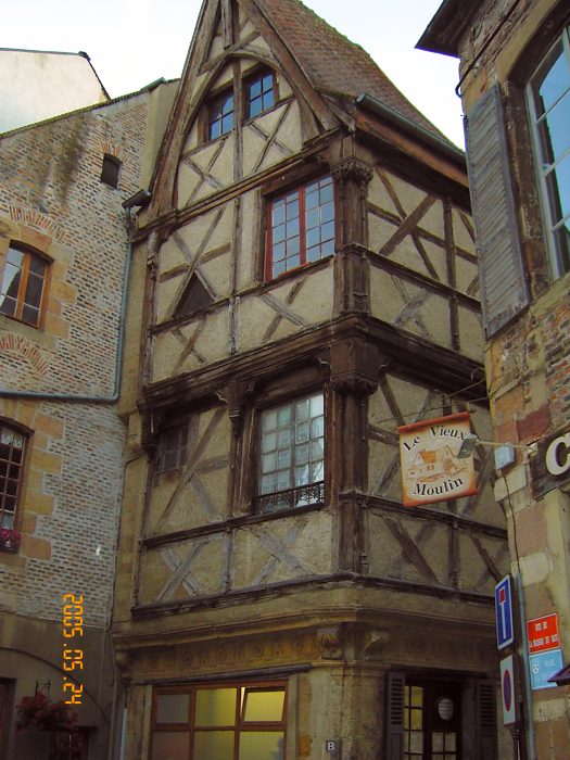 Moulins maison Lorin des Barres