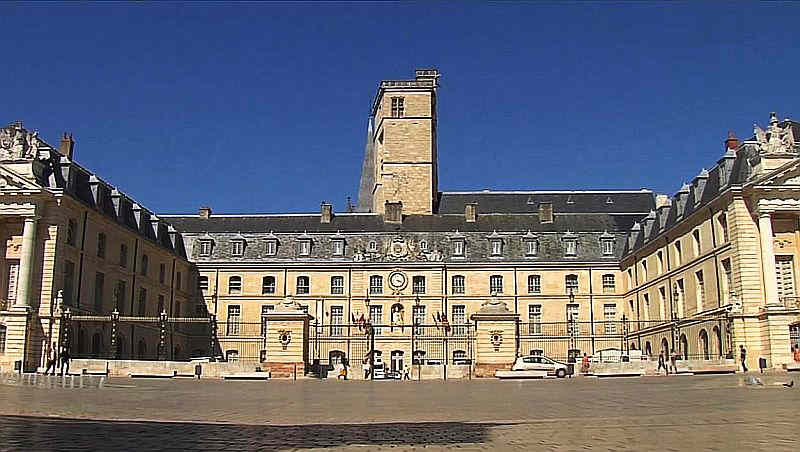 Palais des ducs de Bourgogne &agrave; Dijon