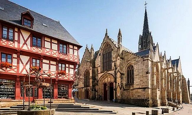 basikique de Josselin