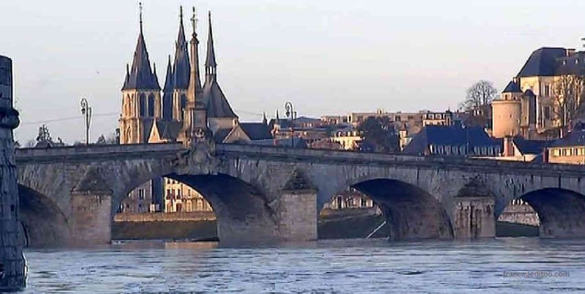 Blois