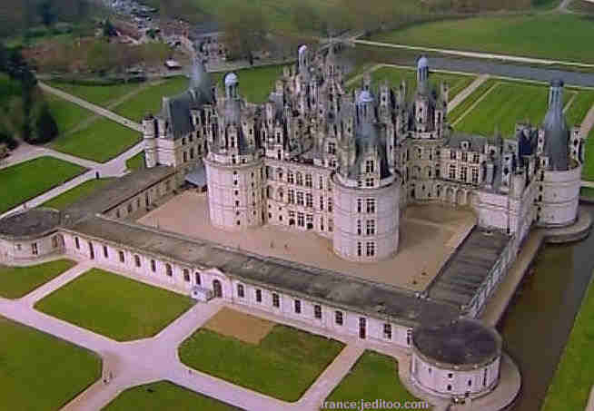 chateau de Chambord vu du ciel