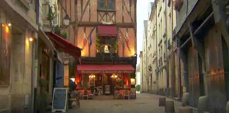 Rue du vieux Tours