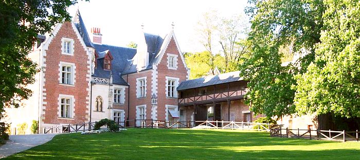 Clos-Luc&eacute;