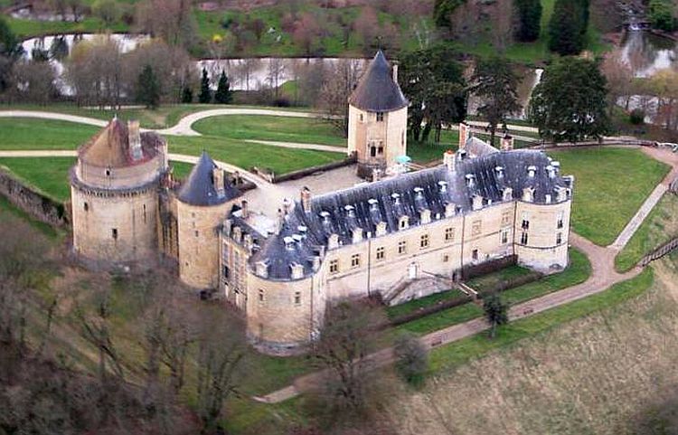 Chateau d'Apremont sur Allier