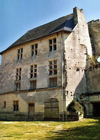 Chateau de Crissay sur Manse