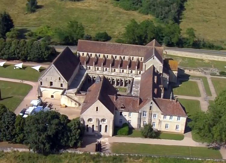 Vue abbaye de Noirlac