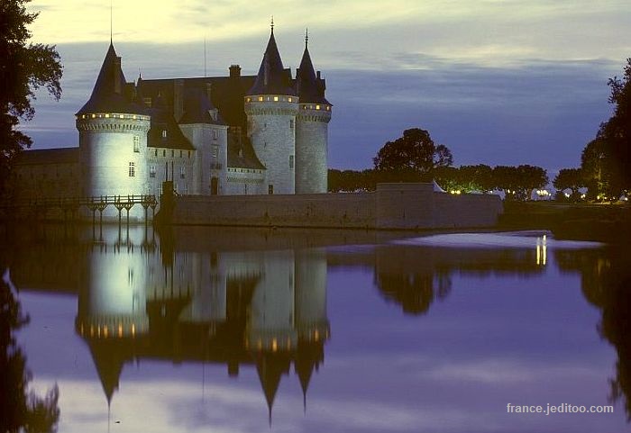 Ch&acirc;teau de Sully-sur-Loire