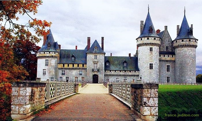 Ch&acirc;teau de Sully-sur-Loire