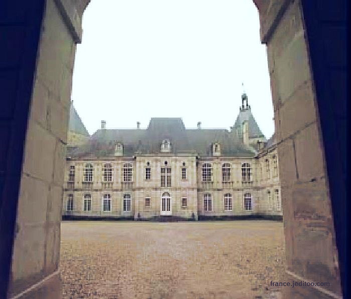 Ch&acirc;teau de Sully-sur-Loire