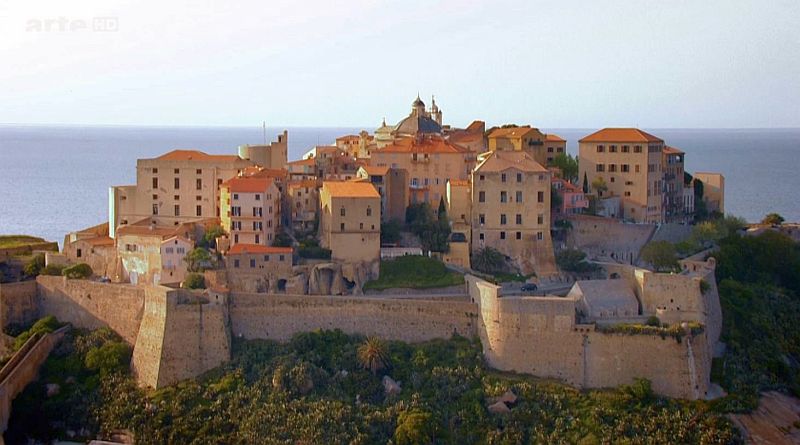 La citadelle de Calvi et ses remparts
