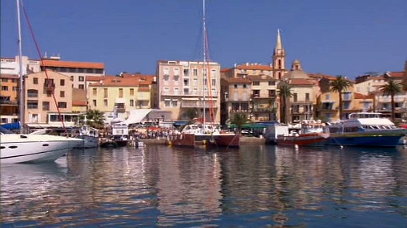 Bateaux amarr&eacute;s sur le quai landry &agrave; Calvi