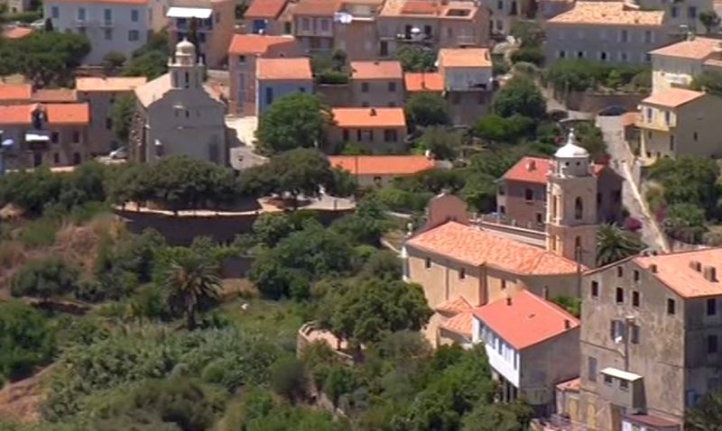 Les 2 &eacute;glises de Carg&egrave;se