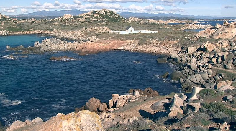 cimeti&egrave;re &icirc;le Lavezzu