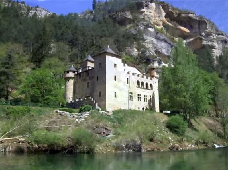 Chateau e la Caze