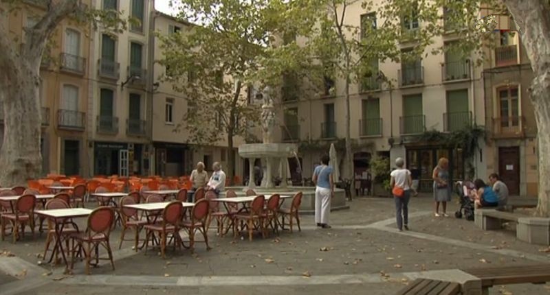 Place Picasso &agrave; C&eacute;ret