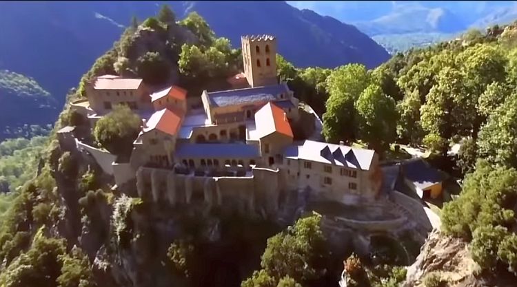 Abbaye St-Martin  du Canigou