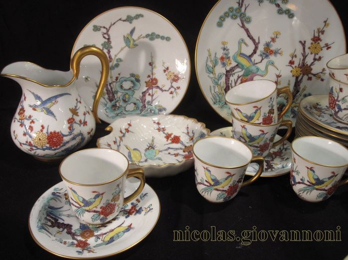 Services &agrave; caf&eacute; en porcelaine de Limoges