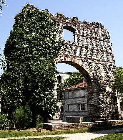 Arc de Diane  Cahors