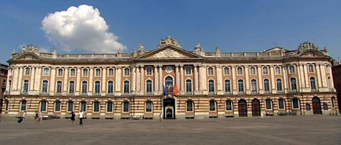 Fa&ccedil;ade du Capitole de Toulouse