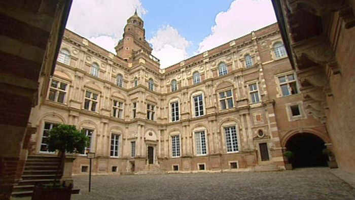 Cour de l'hotel d'Assezat &agrave; Toulouse