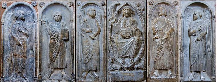 Bas reliefs &eacute;glise St-Sernin de Toulouse