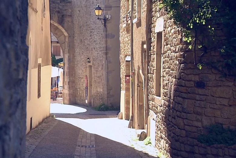 ruelle &agrave; Saint-Come d'Olt