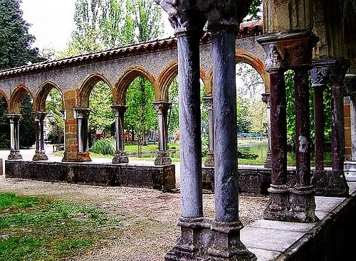 cloitre saint sever de rustan Tarbes