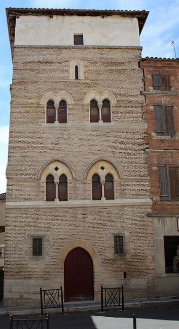 Tour d'Arles &agrave; Caussade