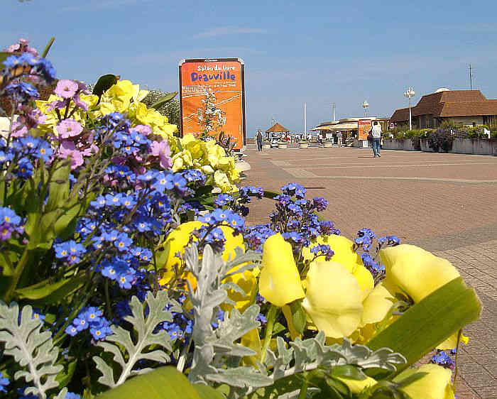 all&eacute;e Barri&egrave;re Deauville