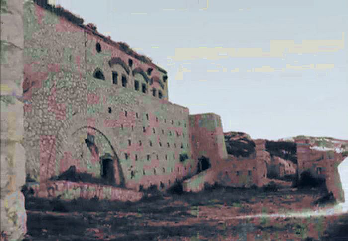 ancien  fort de la calanque de Niolon