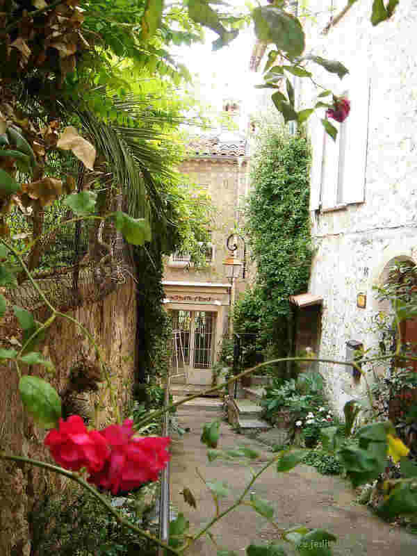Boutiques d'artisanat d'art  vieux Mougins