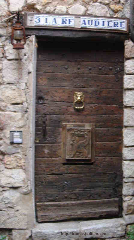 Porte ancienne  vieux Mougins