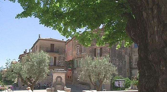 orme  et fontine de Gorbio
