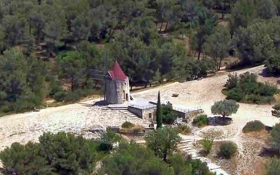 Moulin d'Alphonse Daudet &agrave; Fontvieille