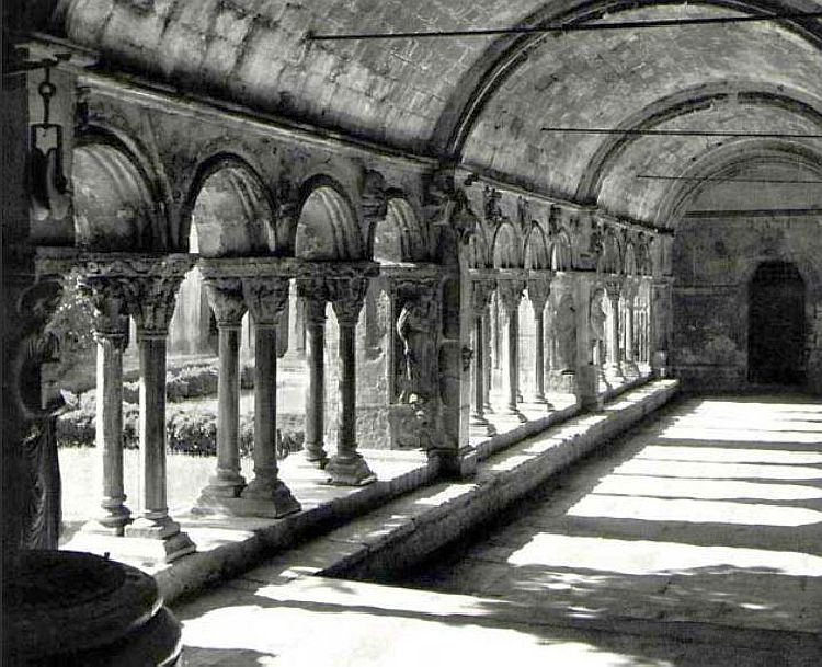 Cloitre Saint-Trophyme litho