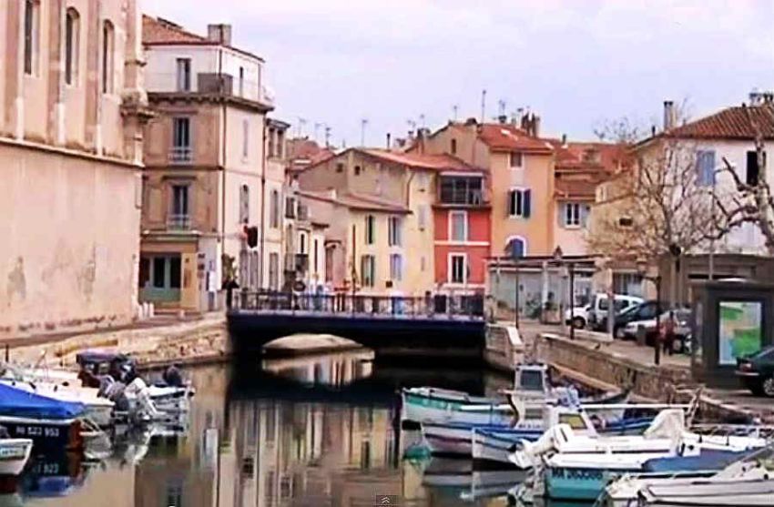 B&acirc;teaux  sur le canal &agrave; Martigues