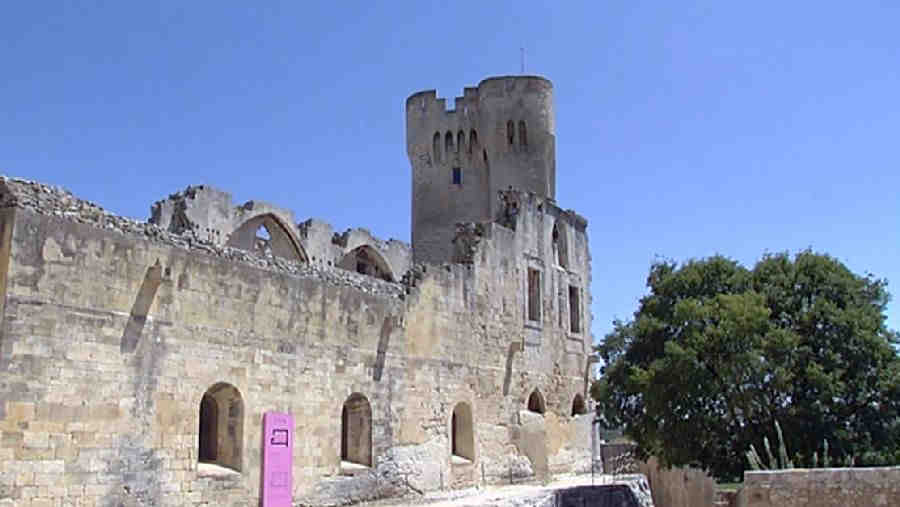 ruines de l'abbaye de Montmajour