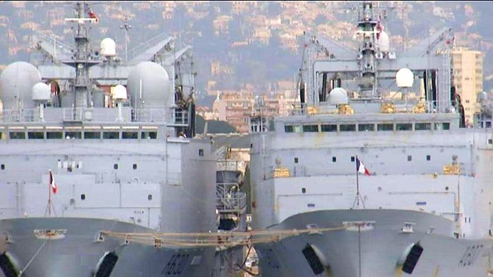 Navires  de guerre dans la rade de Toulon