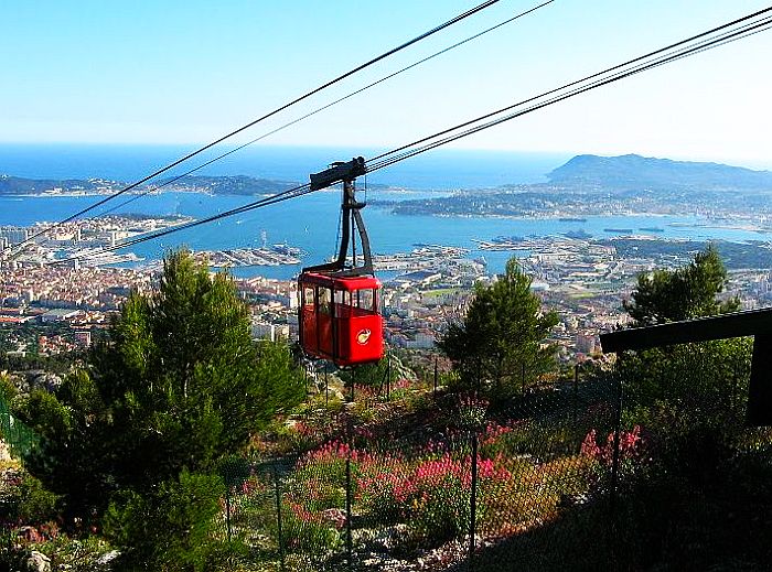 T&eacute;l&eacute;ph&eacute;rique du Mont Faron &agrave; Toulon
