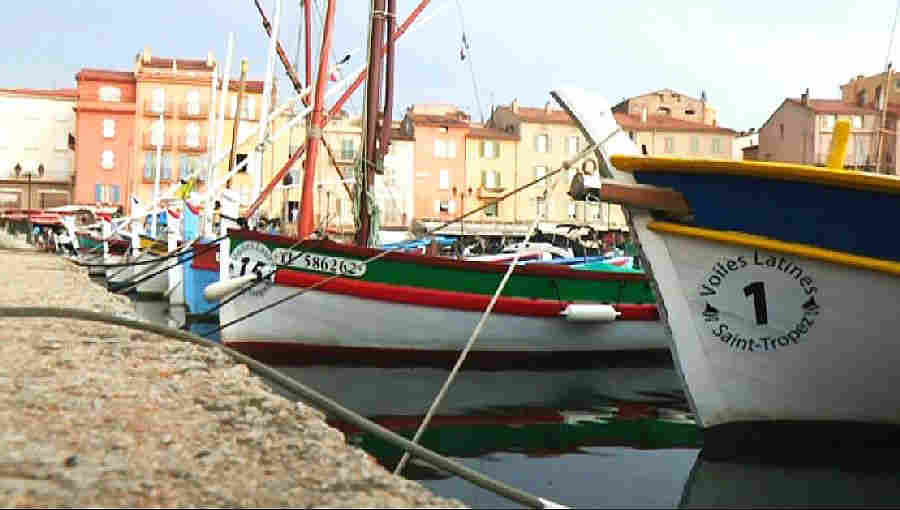 POintus dans  le port de St-Tropez