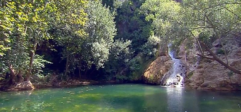 Cascade &agrave; Barjols