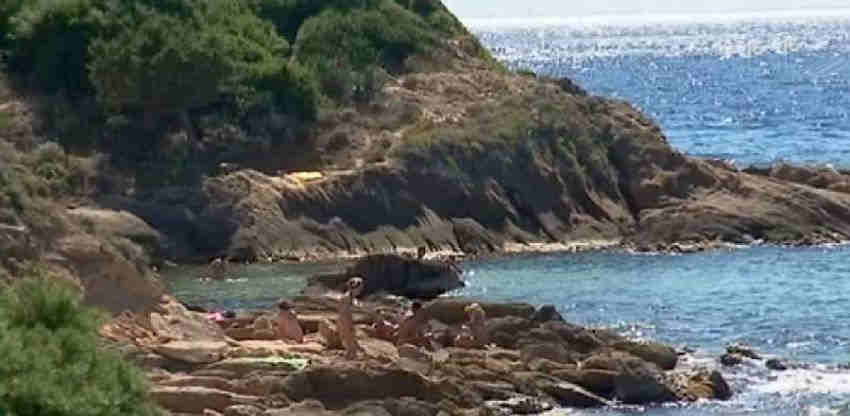 Nudistes &icirc;le du Levant