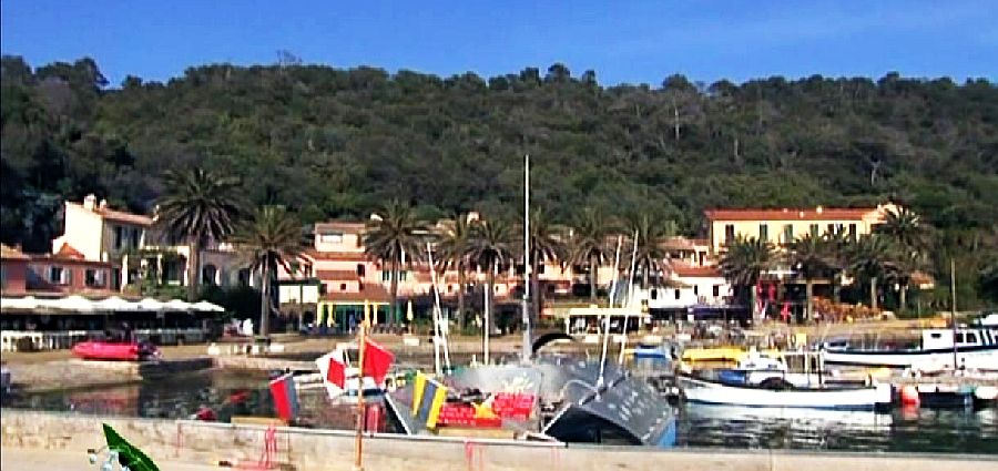 Port et village de Port-Cros
