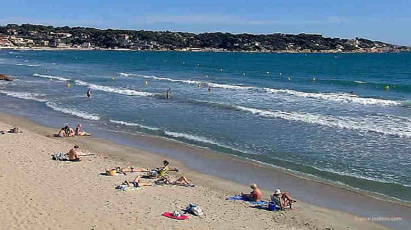 Plage &agrave; SAnary