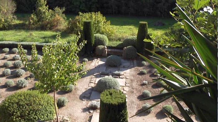 jardin de  la Louve &agrave; Bonnieux