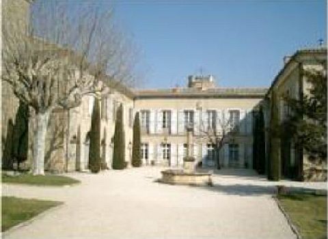 Ch&acirc;teau de P&eacute;coulette &agrave; Jonqui&egrave;res