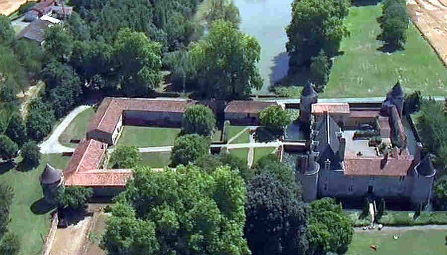 chateau de l'Aubraie