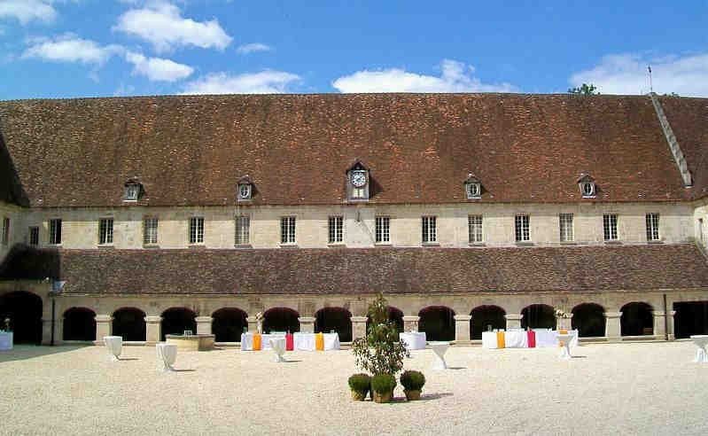 Abbaye Saint-Jean-Baptiste du Moncel